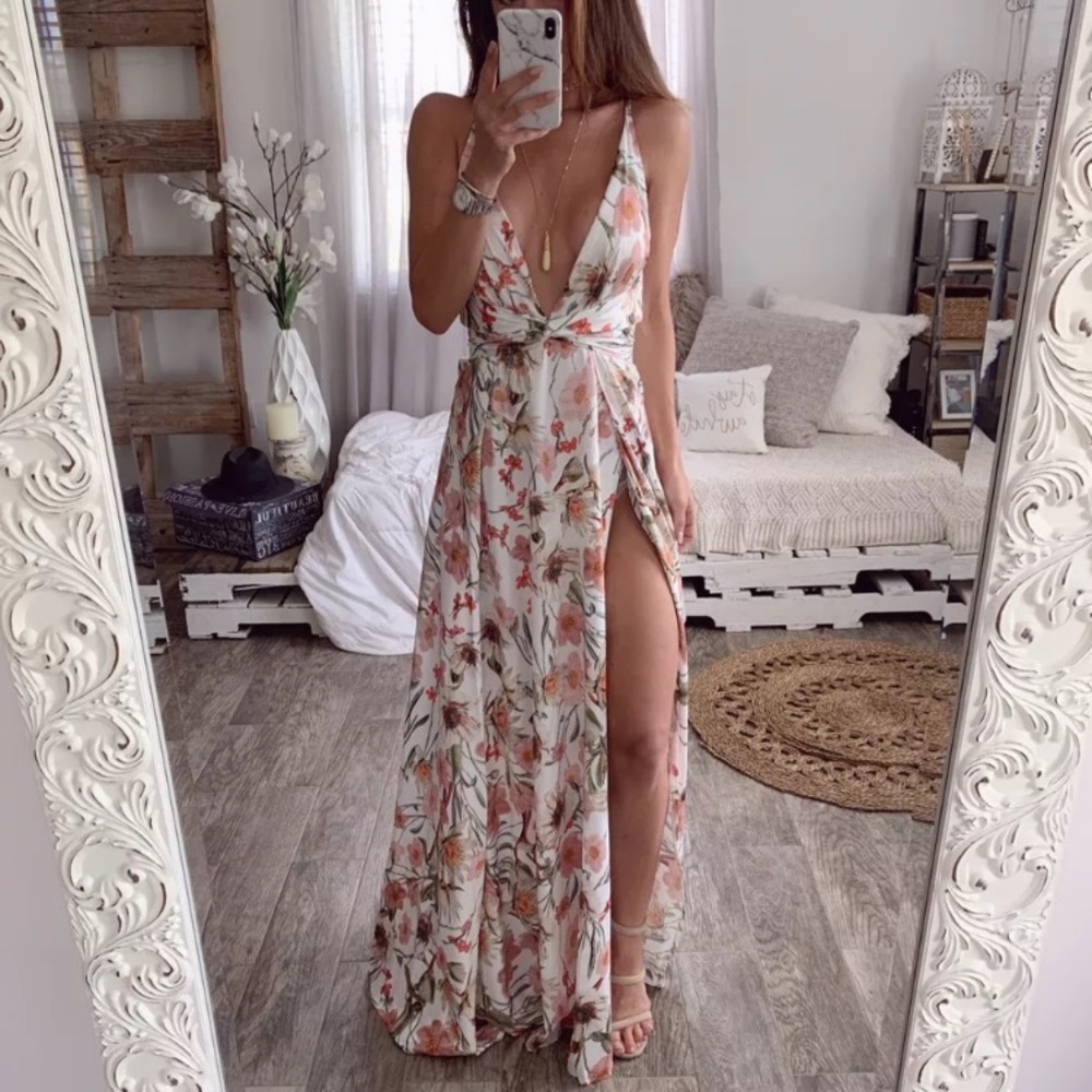Gorgeous spring floral dress - Picture 2 of 5